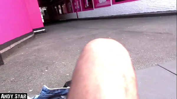 HAMBURG REEPERBAHN ANDY-STAR FICKT BLONDINE VOR KNEIPE DURCH