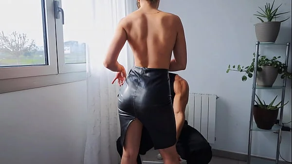 Mi Secretaria Caliente Me Sorprende Con Un Striptease Y Tenemos Sexo Salvaje En La Oficina