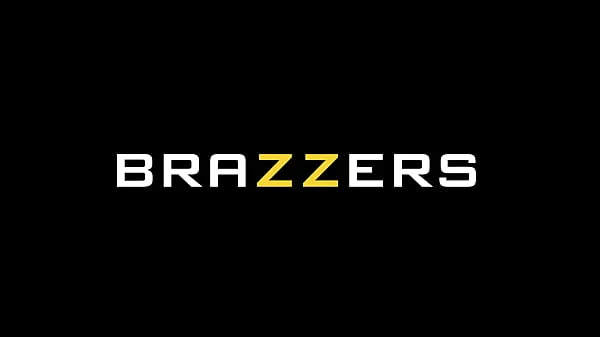 Step Family Summer Vacation: Part 3.Cherie Deville, Scarlit Scandal / Brazzers  / stream full from www.zzfull.com/sti