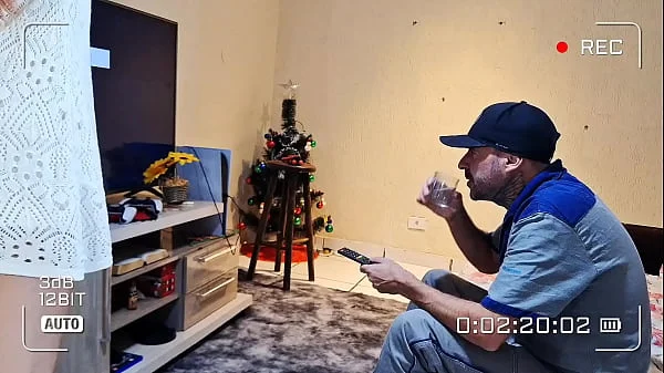 Dona de casa recebeu técnico para concertar seu computador.