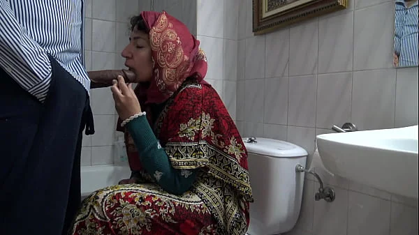 A horny Turkish muslim wife meets with a black immigrant in public toilet