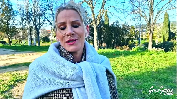 Victoria, 47ans, la milf aux seins très goûteux