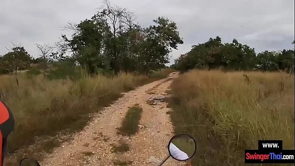 Amateur sex in the middle of nowhere somewhere in Asia