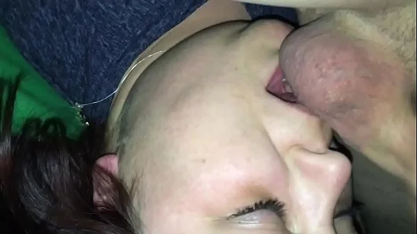 Amateur GF Sucks Balls Gets Facial