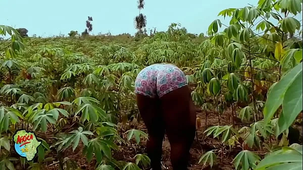 Just by the stream, I escaped my fans to have my pussy fingered till I squirt