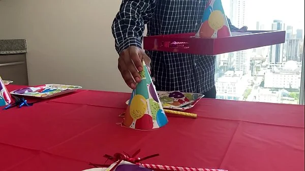 nobody came to my birthday party (instagram @lastlild)