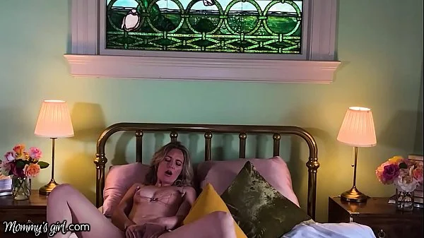 MommysGirl Hot MILF Gets A Masturbing Revelation From Her Stepdaughter On Remote