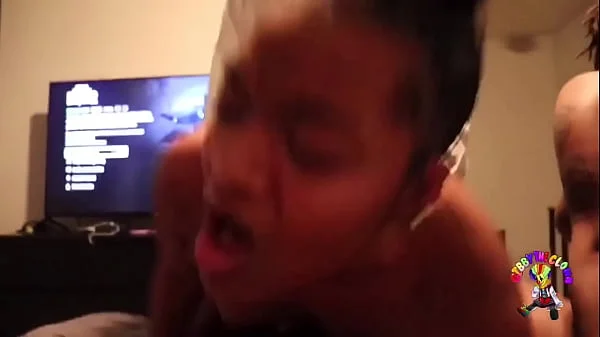 Fucking my GF while her friend watches lifetime