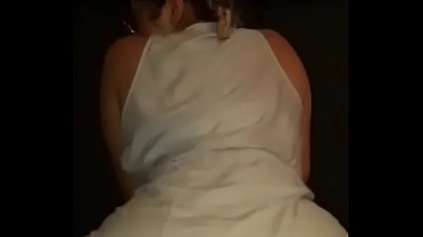 Comendo Minha Esposa Enquanto Assistimos Série