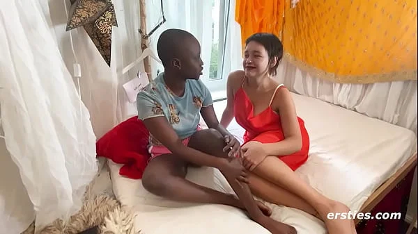 Amateurs Blue and Maria Have Passionate Lesbian Sex