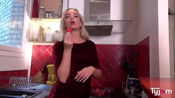 Stunning vegan blonde Victoria Pure wants to open a restaurant and gets fucked in the ass