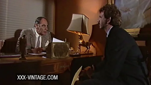 Unfaithful wife Helena Mirelli in a vintage threesome