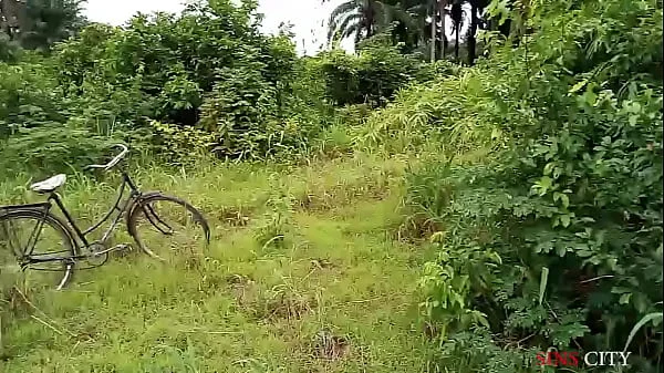ALL THE MAIDENS  WANTS TO FUCK HIM BECAUSE HE IS THE ONLY MAN THAT HAS A BICYCLE IN THE COMMUNITY