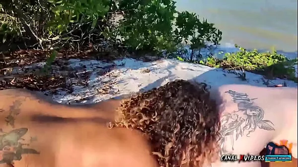 FUI NA PRAIA COM UMA AMIGA E ACHAMO UM PUNHETEIRO TARADO FUDEDORDEBUCETA2017 - LORRANY EXOTICA ( THREESOME, TRISAL )