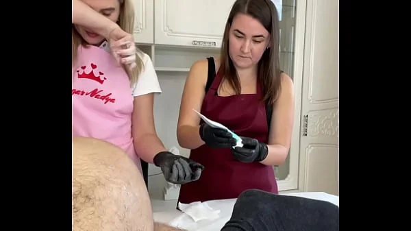 During a shaving lesson, a client Cumshot on my student