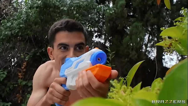 Super Soakers / Brazzers  / download full from http://zzfull.com/soake
