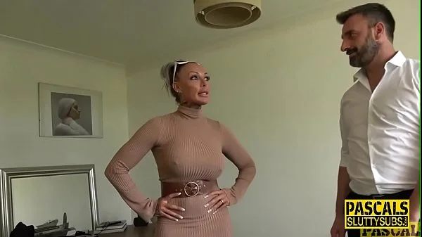 Milf submissive throats and gets analized