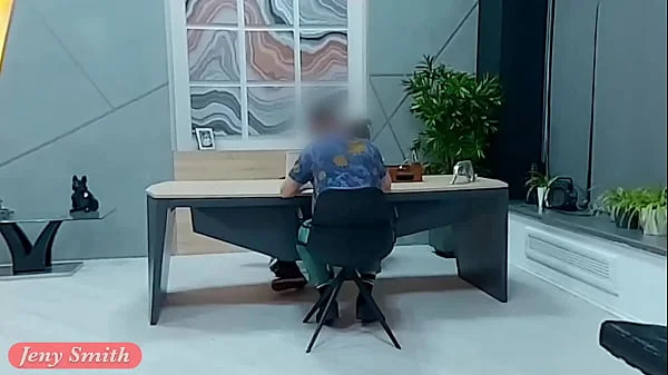 Fake Job interview: Jeny Smith teasing a guy who doens't know anything about her (REAL SITUATION)